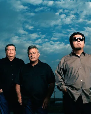 Los Lobos Ridgefield